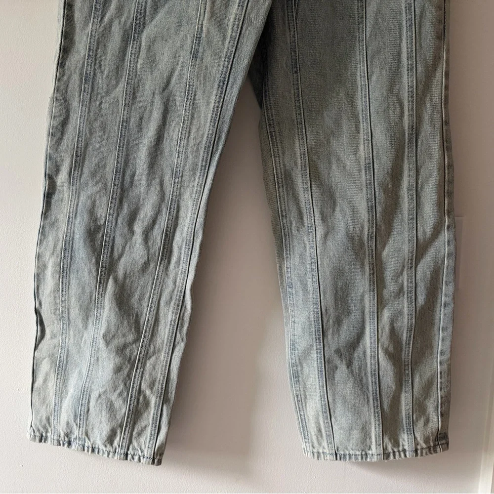 NWT White Fox Did You Miss Me Mid Rise Straight Leg Denim Size Medium Acid Wash - Picture 4 of 16